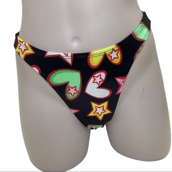 Indecent Proposal Made by Zuliana Hot & Sexy bright wet look bikini set - Picture 4 of 6